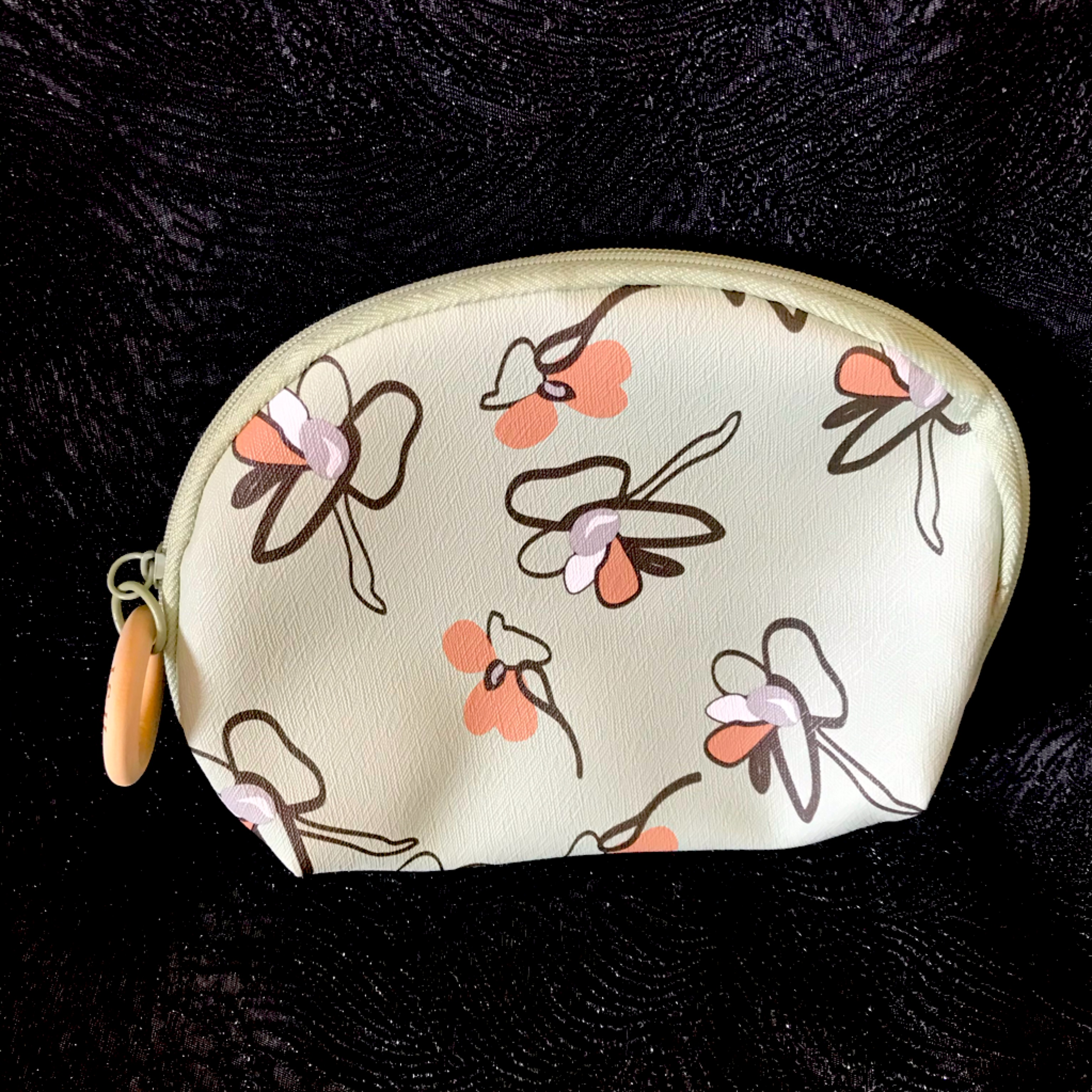 Printed Zippered Cosmetic Pouch New  Travel Pouch